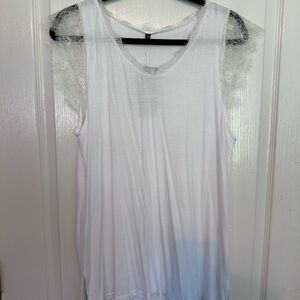 Yundai White Lace Trim Top